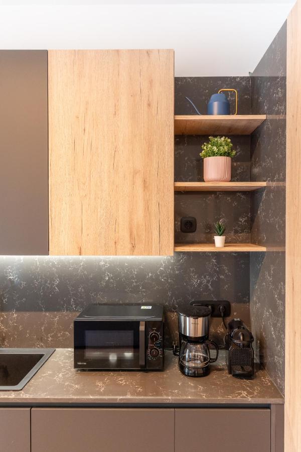 Elegant Apartment In Center, 5Min To History Sites Athens Ngoại thất bức ảnh